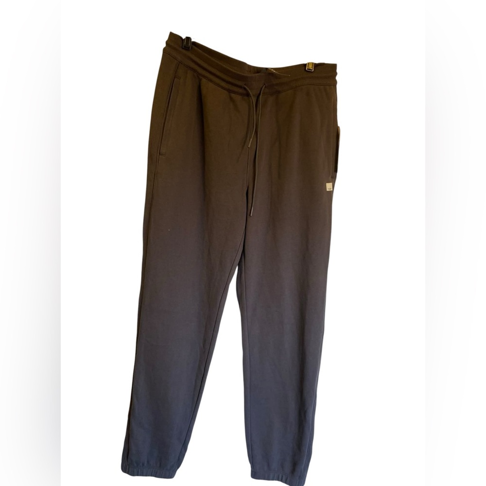 NWT Vuori men’s cypress vintage joggers SOOT Size L